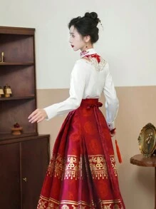 春季优雅复古中国风白色刺绣缎面长袖上衣适合中国新年/婚礼汉服上衣