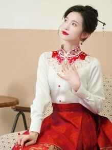 春季优雅复古中国风白色刺绣缎面长袖上衣适合中国新年/婚礼汉服上衣