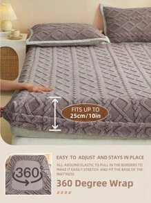 1pc Velvet Fitted Sheet, Bedding, Solid Color Mattress Cover, Soft-Comfortable Warm Mattress Protector, Skin-Friendly Fitted Sheet, Full Coverage Bedding, Thickened Autumn And Winter Bed Cover Bedding, Modern Fabric Fitted Bottom Sheet For Bedroom, For Queen King Twin Full Size Without Pillowcase, Mother's Day Bedding, Bedding Gifts, Machine Washable