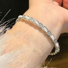 1 件女士时尚珍珠母蛇骨手链，带水钻，奢华可调节银色手镯，适合日常佩戴、办公室、户外活动、圣诞节、感恩节、情人节礼物、妈妈、母亲、母亲节、礼物