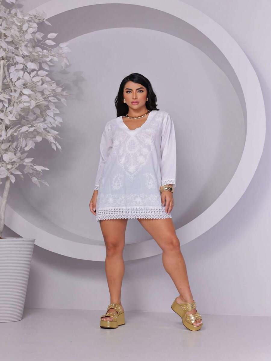 Bata Bordada Branca detalhe Guipir Indiana