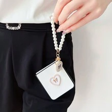 Heart-Shaped Faux Leather Pendant With Pearl Wristband Phone Case For MOTO Razr 2023 / Razr 40 / Razr 2024 / Razr 50 / 50ultra - Durable PC Hard Shell Protective Cover - White - View 3