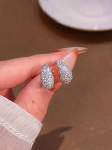1 Paar luxuriöse, gewölbte Zirkonia Ohrstecker Damen Schmuck für Frauen 925 Sterlingsilber Fein Schmuckohrringe Geschenke für Mädchen für den Alltag, Dates, als Deko für Abschlussball Partys