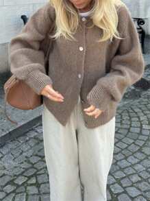 Women's Solid Color Cardigan Fuzzy Long Sleeve Button Down Sweater Soft Knit Tops Outerwear - 卡其色 - 查看 3