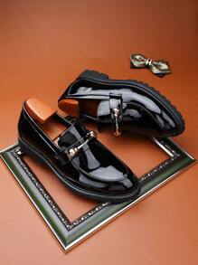 Men's Casual Leather Loafers With A Glossy Printed Design, Thick Sole, And Height-Increasing Style. Suitable For Business, Work, Social Events, And Queuing. [Product Sizing Runs Small; Please Choose The Appropriate Size.] - Black - View 5