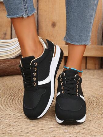 New Women Personalized Beautiful Platform Thick Bottom Knitted Shoes, Lightweight Durable Breathable Casual Sports Shoes, European And American Fashion Simple Round Toe Slip-On Non-Slip Increased Height Casual Walking Travel Holiday Flat Shoes, Suitable For All Seasons, Wedge-Shaped Splicing Color Walking Shoes, Black Dirt-Resistant Sports Shoes