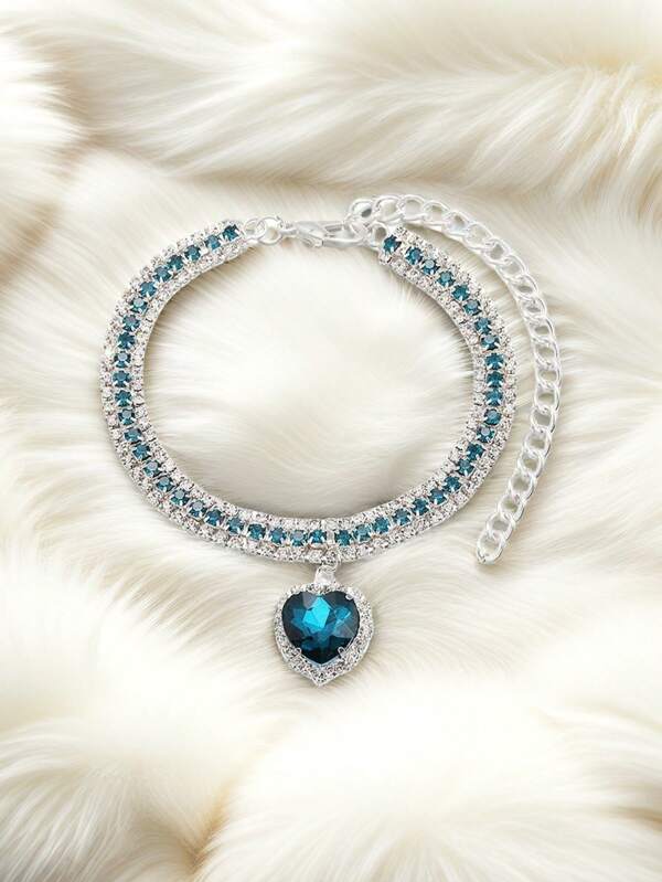 Princess Style Crystal Heart Pendant Pet Collar, With Triple Rows Diamond Decor, Suitable For Christmas, New Year, Birthday Party, Pets Dog Cat Necklace Accessory