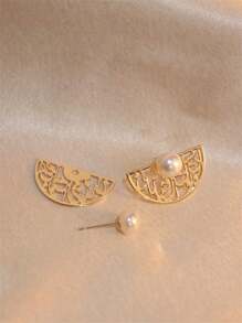 CHOSHILAR 2pcs Vintage French Style Faux Pearl Hollow Asymmetrical English Letter Half-Circle Geometric Earrings, Brass Material, Gift, Elegant Personalized Earrings For Women, Suitable For Daily, Vacation, Party, Wedding, Anniversary, Holiday Gifts For Mom & Daughter