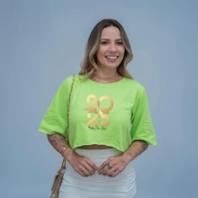 Personalized New Year Crop Top Printed 2025 Happy New Year Premium Cotton - Màu xanh chanh - Xem 3