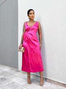 Long Satin Dress, With Tie, Elegant, Blogger, Sophisticated, Modern, Women's Long Dress, Puff Sleeve, V-Neckline, Lace, With Ruffle At The Hem - 玫紅色 - 查看 5
