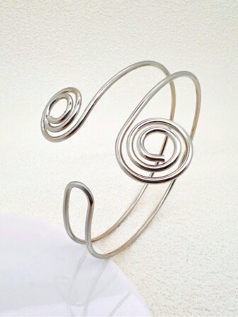 1 pieza Brazalete de metal hueco plateado, diseño simple y elegante, personalizado creativo, brazalete hueco punk de hip hop, adecuado para uso diario por mujeres