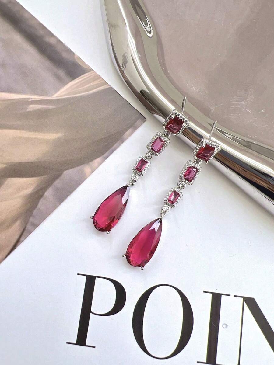 E.C Bijoux And Jewelry BEAUTIFUL LUXURY LONG ZIRCONIA EARRINGS - 銀色 - 查看 1