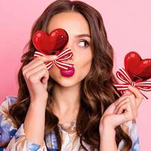50pcs/100pcs Heart-Shaped Candy Card Holder Decoration Bow Lollipop Paper Card Insertion Cardboard Card Date Proposal Marriage Lollipop Paper Card DIY Decoration Greeting Card Birthday Mother's Day Teacher's Day Father's Day Party Decoration Wedding Anniversary Wife Parents Friends Small Gift Love Small Card (Excluding Candy)