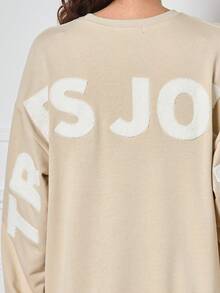 2024 新款经典圆领女士毛衣 灰色，休闲时尚