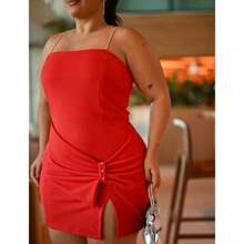DRESS WITH STRAPS AND RHINESTONES, ELEGANT, CHIC, MODERN, PLUS SIZE, FITS SIZES 46 TO 50, WHITE COLOR, LINED, SCUBA CREPE FABRIC, CHRISTMAS, NEW YEAR, END OF YEAR PARTIES - 紅色 - 查看 4