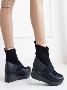 Bottines slip-on femme noires avec embossage Keleda - Chaussures