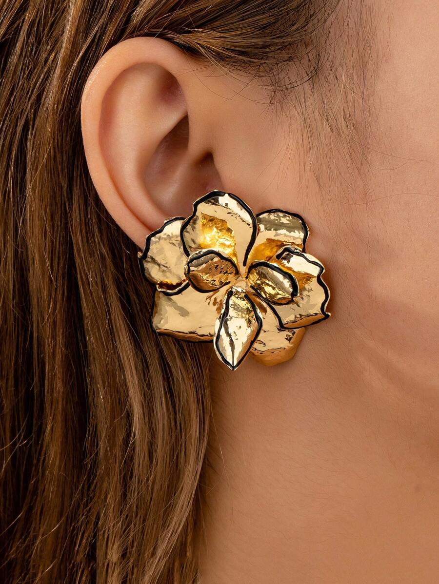 1 Pair Romantic Golden Flower Stud Earrings, Fashionable Floral Design Earrings, Women's Jewelry Gift - Gold - View 1