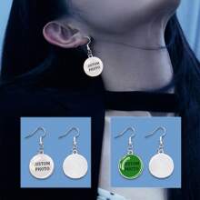 1 par de aretes personalizados, accesorio de joyería para mujer con gancho circular decorativo y foto personalizada. Plateado, elegante, colorido, vintage, sencillo, unisex, casual, lindo, personalizado, único, regalo ideal para él, ella, novio, novia, papá, mamá, familia, amigos, para aniversarios, cumpleaños, graduación, fiesta