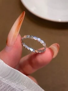 1 pièce Bague en nid d'abeille scintillante et brillante en zirconium à la mode pour femmes en argent sterling 925. Bague de fiançailles de mariage pour rendez-vous amoureux. Bijou de qualité, cadeau d'anniversaire, cadeau pour la petite amie