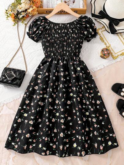 女孩碎花优雅休闲连衣裙，适合日常穿着、返校、校服