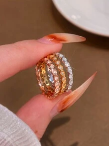 1 pièce Bague en forme de nid d'abeille avec zirconias scintillants et strass à la mode pour femmes. Bague de fiançailles, de mariage en argent sterling 925. Bijoux de qualité supérieure, cadeau d'anniversaire pour petite amie