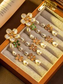 复古风格花朵与仿珍珠流苏耳环，夸张奢华古董珠宝 - 白色 - 查看 3