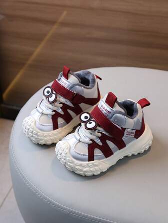 1 双可爱防踢舒适耐用休闲皮革表面防水保暖系带户外运动鞋