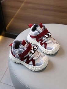 1 paire de chaussures de sport extérieures confortables et durables avec surface , antidérapantes, imperméables et à lacets