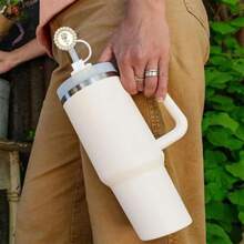 1 st. 40oz 30 oz acryl rietje dop, imitatie parel stof dop, glanzende imitatie parel bont afdekking, cartoon siliconen stof afdekking, beker accessoires, vakantie cadeau, verjaardagscadeau