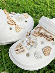 12pcs Sparkling Heart & Camellia Flower Shoe Charms Decorations, Suitable For Sandals And Clogs, Removable. Holiday Gift