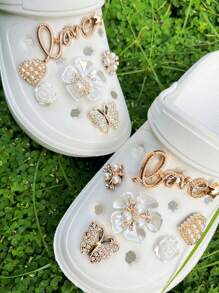 12pcs Sparkling Heart & Camellia Flower Shoe Charms Decorations, Suitable For Sandals And Clogs, Removable. Holiday Gift