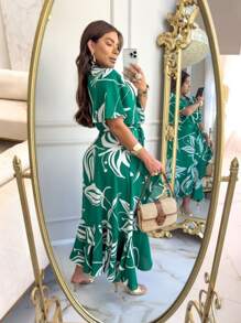 Elegant Women's Printed Wrap Dress, Tie Side, Comfortable. - 墨綠色 - 查看 2