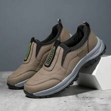 男鞋新款四季超轻户外登山徒步老年休闲鞋旅游鞋