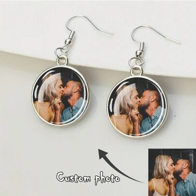 1 par de aretes personalizados, accesorio de joyería para mujer con gancho circular decorativo y foto personalizada. Plateado, elegante, colorido, vintage, sencillo, unisex, casual, lindo, personalizado, único, regalo ideal para él, ella, novio, novia, papá, mamá, familia, amigos, para aniversarios, cumpleaños, graduación, fiesta