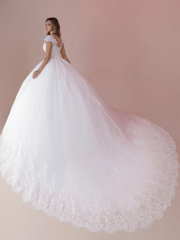 Robe de mariée de bal à encolure en V avec manches capuchon, appliqués avec perles faites à la main (jupon non inclus), élégante pour la mariée