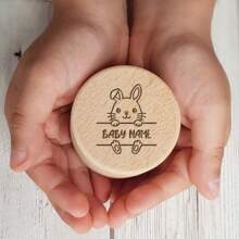 1 个定制名字牙仙子记忆盒 - 带动物图案的木制记忆盒，个性化牙仙子盒牙齿记忆圆形木盒，可定制名字雕刻，第一颗牙齿礼物，感恩节和圣诞节礼物 - 兔子 - 查看 2