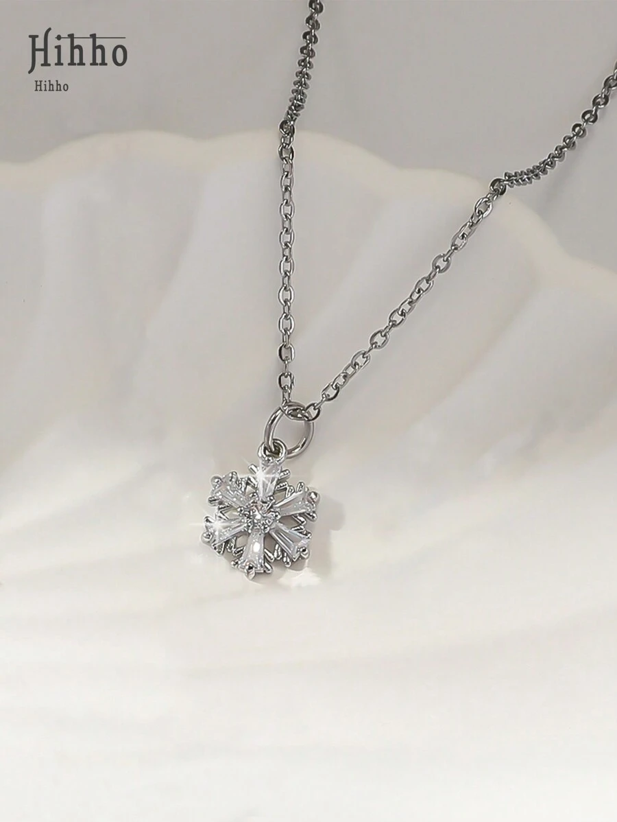Hihho 1 件精致雪花吊坠项链，女士女孩日常休闲珠宝配饰，圣诞节生日礼物，搭配日常服装