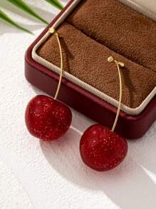 Boucles d'oreilles rétro à la mode, jolies et grandes cerises rouges, et grand collier de cerises pour tenues de bureau, vacances, dîner et fête. Idéal comme cadeau.