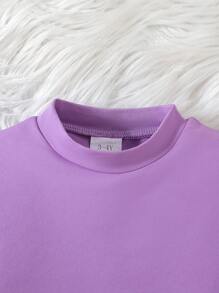 Young Girl Classic Solid Color Warm Crew Neck Base Layer Top, Versatile Long Sleeve Essential For Everyday Wear