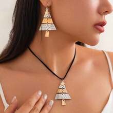 1pc Christmas Tree Star Pendant Necklace For Women, Minimalist Resort Pine Tree Tassel Clavicle Jewelry