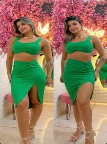 Women's Cropped Set With Padded Skirt With Side Slit - màu xanh lá - Xem 2