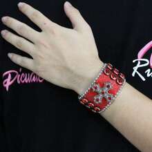 Braccialetti in pelle con rivetti a forma di croce, stile hip hop punk rock, ampi braccialetti per discoteca, DJ, cantanti, costumi di scena e cosplay - Multicolore - Visualizzare 21