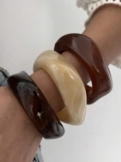 1pc Exaggerated Resin Asymmetrical Semi-Transparent Design Personalized Bracelet
