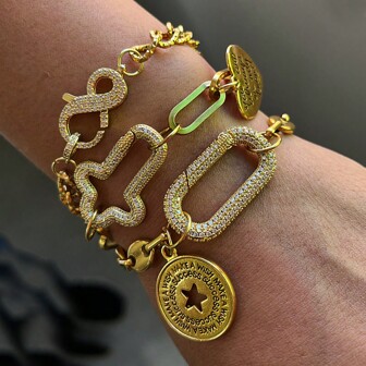 1 件粗登山扣项链扣女士手链，配有时尚吊坠，适合女性日常佩戴