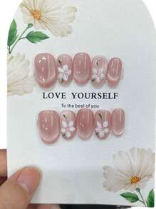 10 件短椭圆形粉色猫眼花朵图案手工按压指甲：粉色猫眼假指甲 - 可爱、柔和的粉色半透明、干净、明亮、闪亮的美甲，配有手绘花朵，美丽、长的按压指甲适合女性和女孩日常佩戴，时尚女士假指甲贴，全覆盖按压指甲 - 粉色 - 查看 8