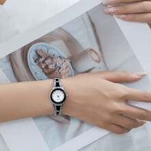 Đồng hồ thạch anh nữ nhẹ thời trang và sang trọng với dây đeo bằng thép không gỉ, mặt tròn tối giản màu bạc-đen với đồng hồ thường ngày trang trí kim cương thích hợp cho trường học, đám cưới, quà tặng và các dịp khác - Bạc - Xem 1