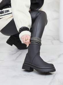 Royalfashion matte Damenstiefel mit dickerer Sohle Holeopi