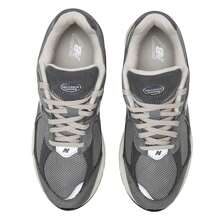 New Balance Women's Comfortable Casual Retro Sneaker Shoes M2002RNM-D