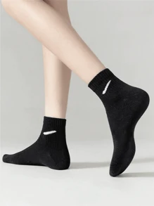 12 pares de calcetines cortos de estilo mori girl. unicolor, diseño diario atlético, simple y combinable, amigables con la piel, cómodos, transpirables y resistentes al mal olor para mujeres.