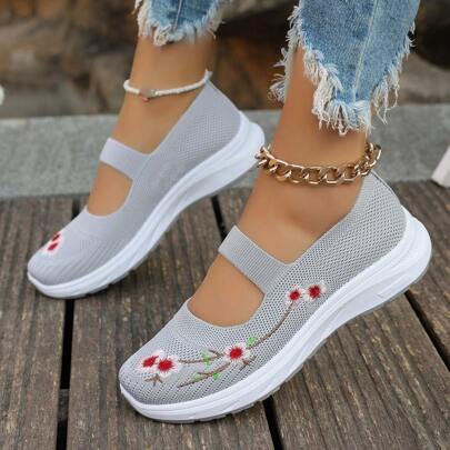 Zapatos planos de mujer de alta calidad y tendencia, zapatos de tela de Pekín antiguo, zapatillas planas casuales transpirables y antideslizantes duraderas, adecuadas para madres